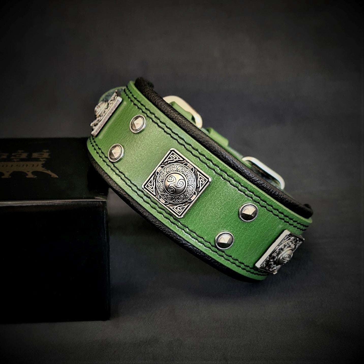 The Instinct Advantage Set.